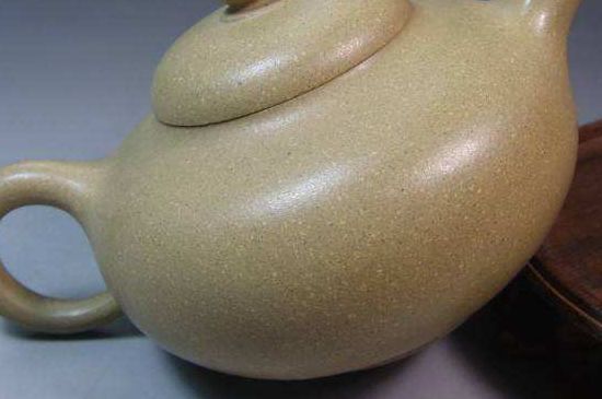 一把真正的本山綠泥壺最低多少錢，什么價格能買到本山綠泥紫砂壺？