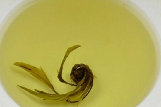 茉莉龍珠茶男人能喝嗎，男性夏季可以喝龍珠茶嗎