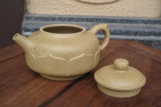 本山綠泥怎么分辨真假，真正的本山綠泥紫砂壺怎么鑒別？