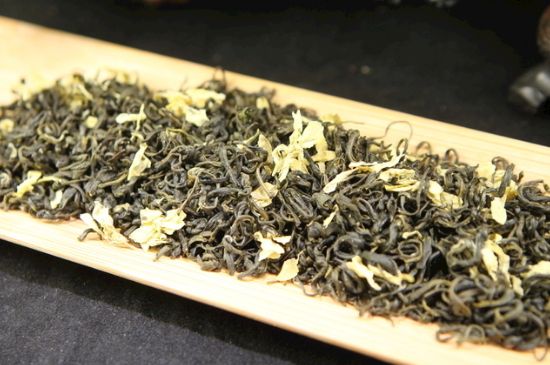 炒花飄雪是什么茶，花茶炒花是什么意思