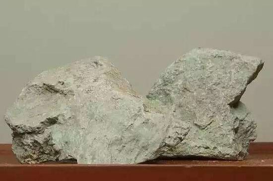 本山綠泥怎么分辨真假，真正的本山綠泥紫砂壺怎么鑒別？