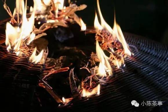 怎樣炭焙巖茶？揭秘武夷巖茶的炭焙技藝