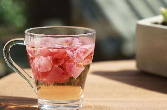 玫瑰花茶和什么搭配好，玫瑰花茶的搭配大全！