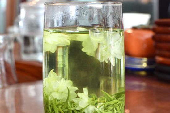 炒花飄雪是什么茶，花茶炒花是什么意思