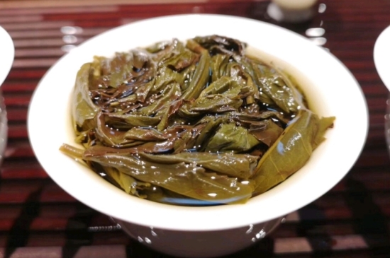 長期喝巖茶會上火嗎？巖茶這樣喝了容易上火！