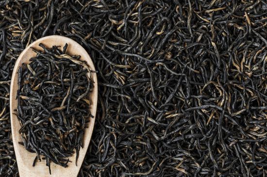 紅茶放置10年還能喝嗎，多年過期紅茶居然還能喝？