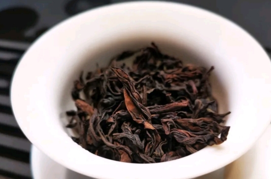 長期喝巖茶會上火嗎？巖茶這樣喝了容易上火！