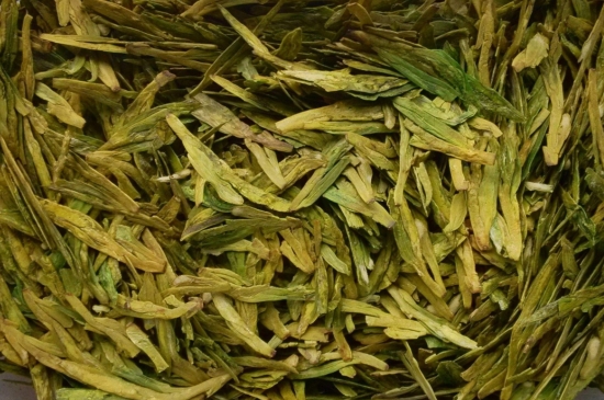 西湖龍井茶毫和發(fā)霉區(qū)別圖片，長霉的龍井茶葉會是什么樣？