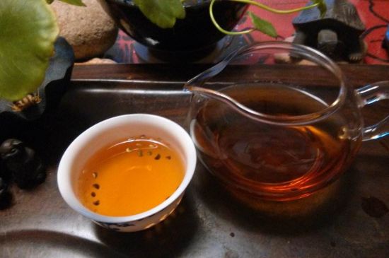 正山小種對胃好嗎，正山小種養(yǎng)胃還是傷胃