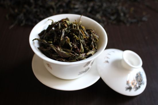 鋸朵仔跟鴨屎香哪個貴，鋸朵子和鴨屎香哪個好喝？