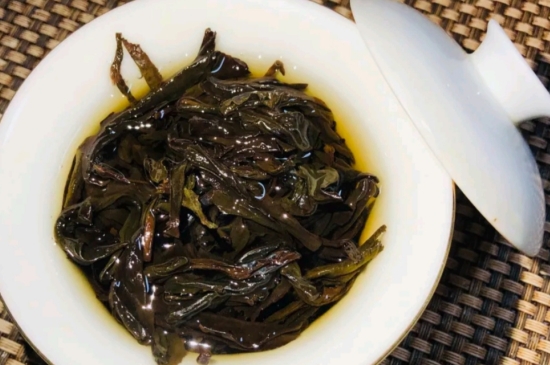 長期喝巖茶會上火嗎？巖茶這樣喝了容易上火！