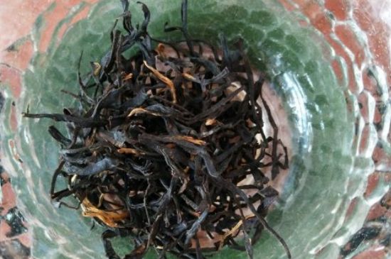 女人晚上喝紅茶好嗎，女人紅茶啥時候喝最好？