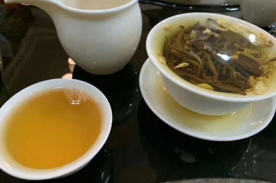 紅茶加冰糖的副作用，紅茶加冰糖好處和壞處