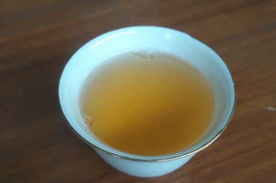 黑茶排濕毒的身體表現(xiàn)，喝黑茶排毒反應(yīng)癥狀